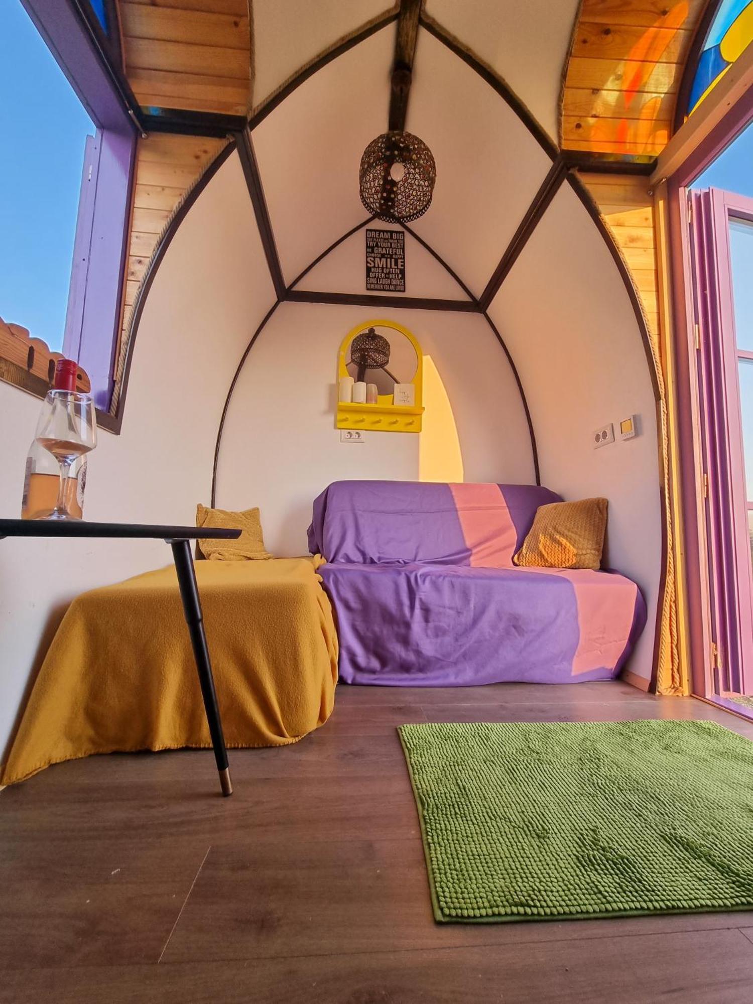 Central Tiny Houses Bucareste Exterior foto