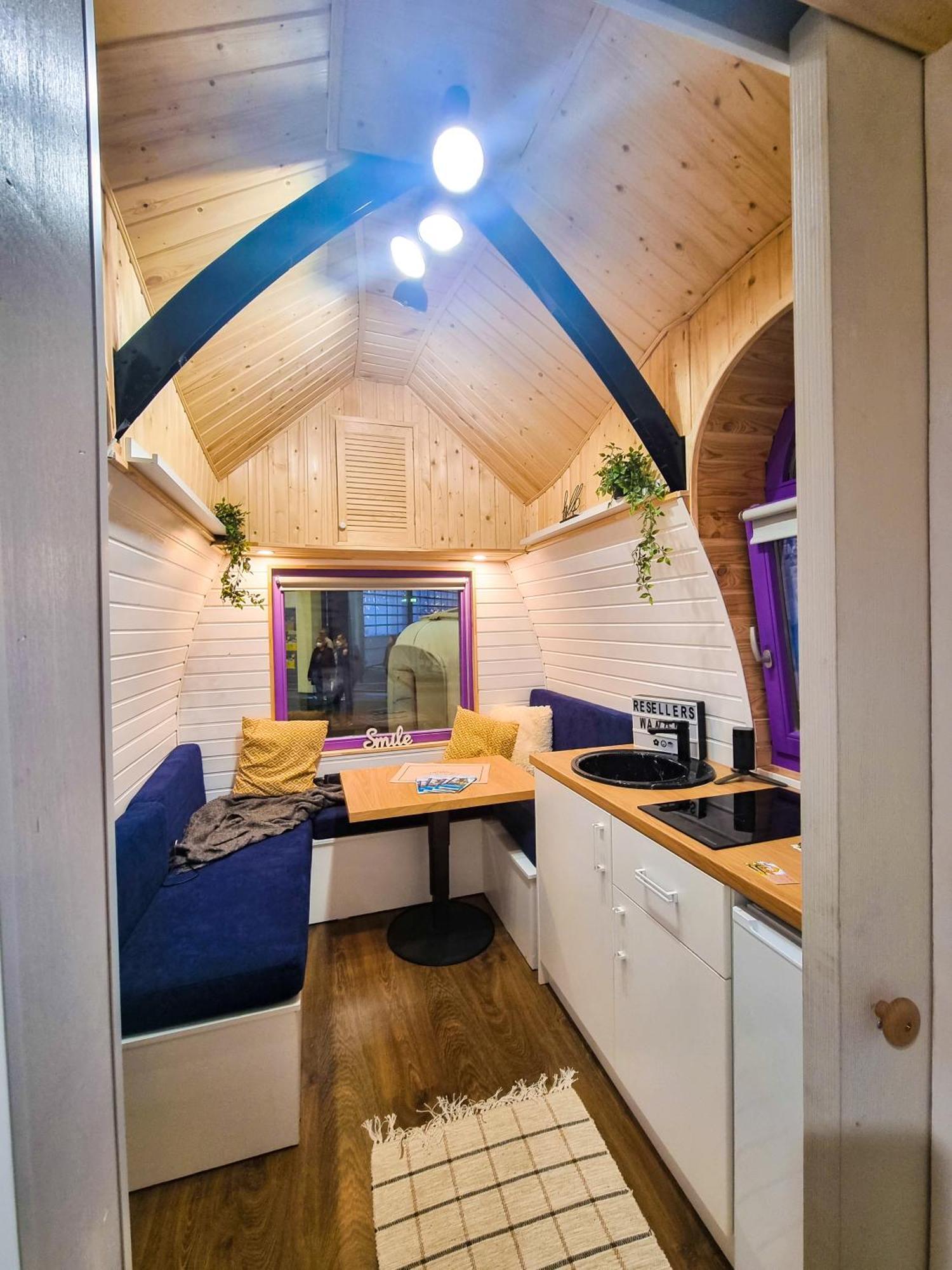 Central Tiny Houses Bucareste Exterior foto